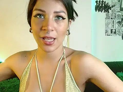 Snapshot of Chloe_paytone chatting on September 13, 2025, 3:34 pm Chloe paytone online show from September 13, 2025, 3:34 pm