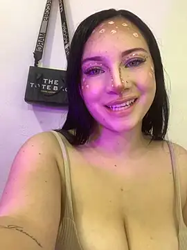 Snapshot of cloe_weiss chatting on October 27, 2025, 2:18 pm cloe weiss online show from October 27, 2025, 2:18 pm