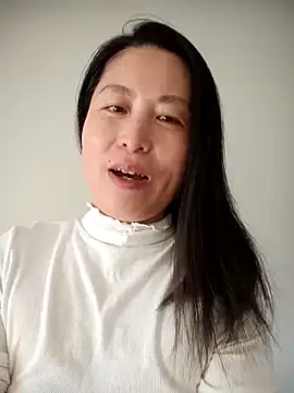 chengcheng12 online show from October 29, 2025, 1:04 am