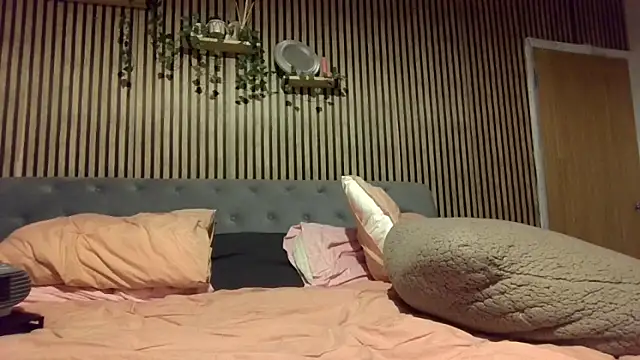 poppyinga1 online show from March 11, 2026, 9:09 pm