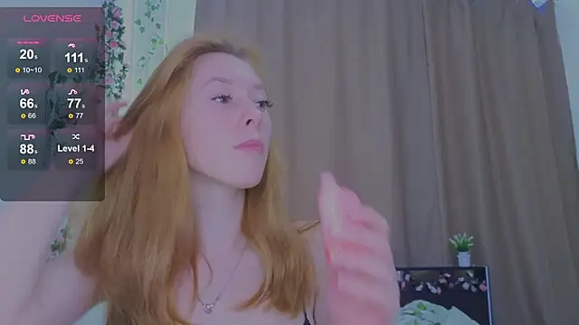 Candy Flosse online show from September 28, 2025, 8:43 am