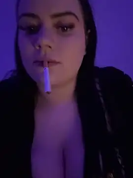 Shellybttn online show from March 23, 2026, 9:47 pm