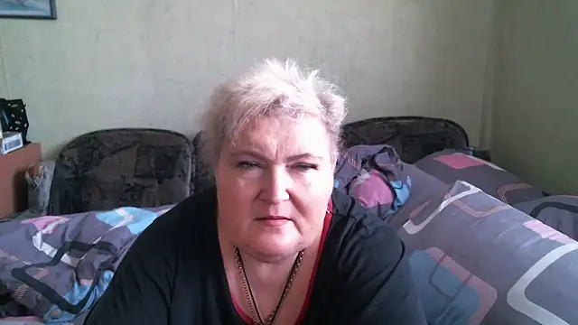 Snapshot of Lana555 chatting on May 13, 2026, 10:44 am Lana555 online show from May 13, 2026, 10:44 am