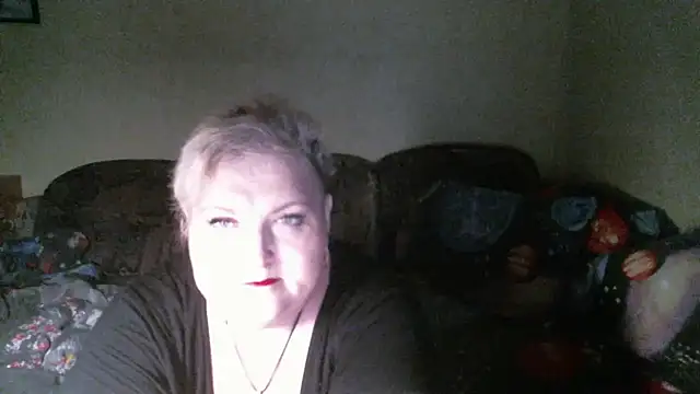 Snapshot of Lana555 chatting on July 14, 2026, 10:27 pm Lana555 online show from July 14, 2026, 10:27 pm
