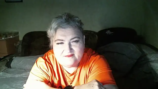 Snapshot of Lana555 chatting on April 6, 2026, 10:11 pm Lana555 online show from April 6, 2026, 10:11 pm