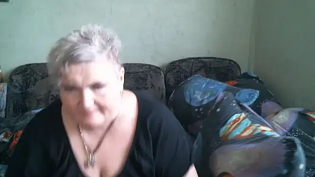 Snapshot of Lana555 chatting on April 11, 2026, 10:19 am Lana555 online show from April 11, 2026, 10:19 am