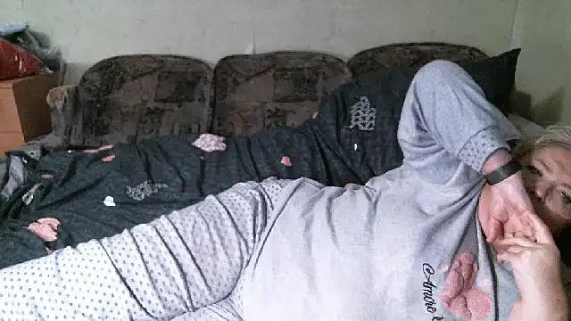 Snapshot of Lana555 chatting on February 28, 2026, 12:54 am Lana555 online show from February 28, 2026, 12:54 am