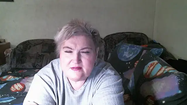 Snapshot of Lana555 chatting on April 15, 2026, 8:20 pm Lana555 online show from April 15, 2026, 8:20 pm