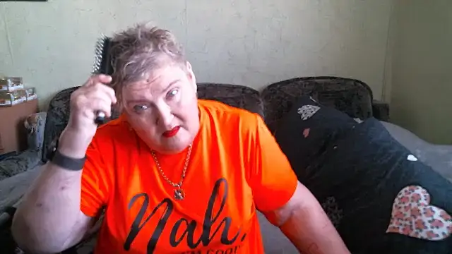 Snapshot of Lana555 chatting on April 6, 2026, 10:05 am Lana555 online show from April 6, 2026, 10:05 am