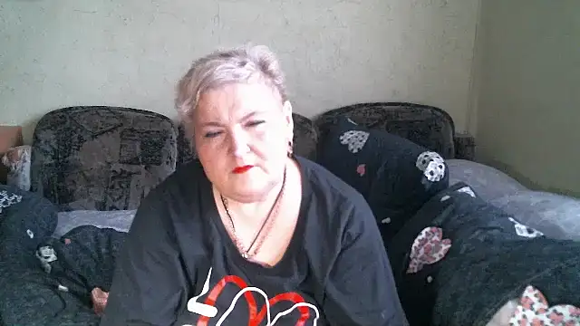 Snapshot of Lana555 chatting on March 31, 2026, 4:14 am Lana555 online show from March 31, 2026, 4:14 am