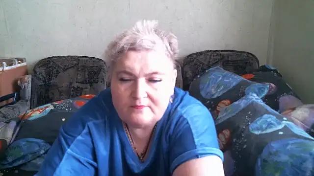 Snapshot of Lana555 chatting on April 10, 2026, 8:32 am Lana555 online show from April 10, 2026, 8:32 am