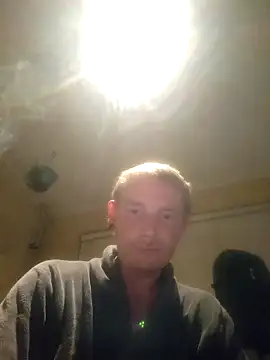 Snapshot of piercingpik chatting on April 30, 2026, 8:57 pm piercingpik online show from April 30, 2026, 8:57 pm