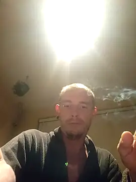 Snapshot of piercingpik chatting on January 14, 2026, 11:52 pm piercingpik online show from January 14, 2026, 11:52 pm