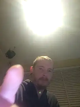 Snapshot of piercingpik chatting on February 25, 2026, 2:56 am piercingpik online show from February 25, 2026, 2:56 am