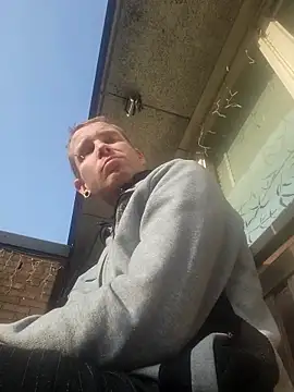 piercingpik online show from March 9, 2026, 3:15 pm