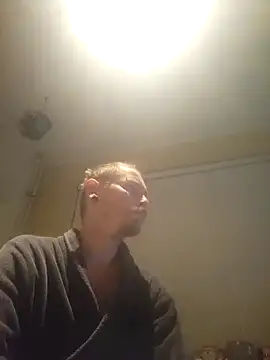 Snapshot of piercingpik chatting on February 7, 2026, 12:18 am piercingpik online show from February 7, 2026, 12:18 am