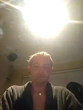 Snapshot of piercingpik chatting on April 27, 2026, 9:24 pm piercingpik online show from April 27, 2026, 9:24 pm