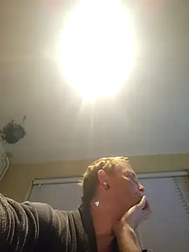 Snapshot of piercingpik chatting on September 13, 2025, 6:52 pm piercingpik online show from September 13, 2025, 6:52 pm