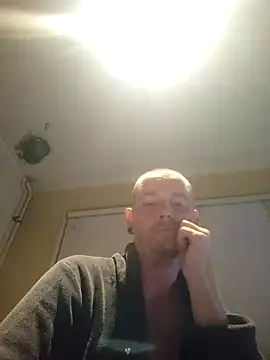 Snapshot of piercingpik chatting on June 9, 2026, 10:55 pm piercingpik online show from June 9, 2026, 10:55 pm