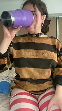 Lucy YupiSweet online show from January 8, 2026, 3:29 pm