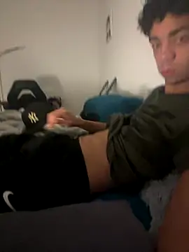 Snapshot of Ryan_12xX chatting on September 27, 2025, 6:47 pm Ryan 12xX online show from September 27, 2025, 6:47 pm