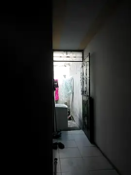 Miss-tetas online show from November 6, 2025, 3:05 pm