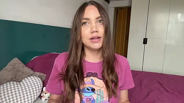 NebulaHaven online show from November 7, 2025, 3:16 pm