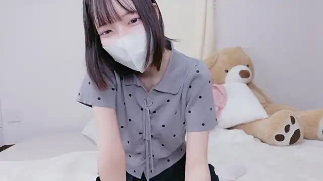 Azusa 128 online show from September 26, 2025, 7:48 am