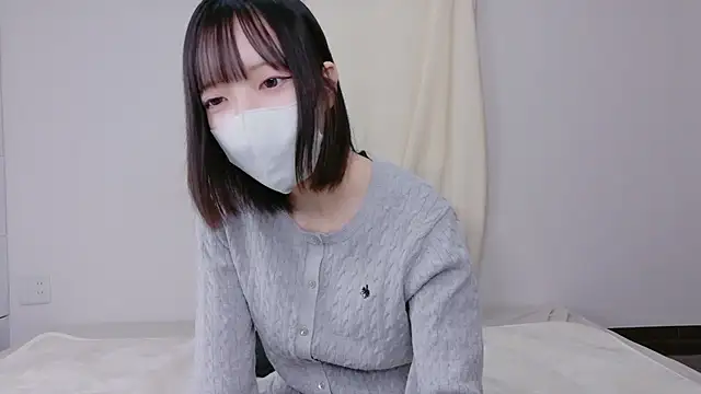 Azusa 128 online show from November 1, 2025, 7:35 am