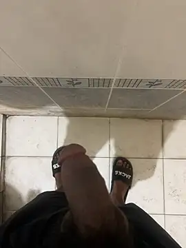 Snapshot of hyderabadii_boi chatting on November 15, 2025, 4:44 pm hyderabadii boi online show from November 15, 2025, 4:44 pm