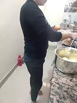 Pihu Chopra online show from November 13, 2025, 2:48 am