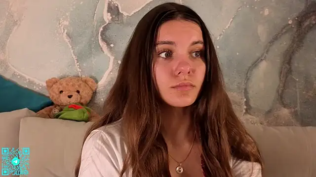 chloemilka online show from July 12, 2026, 5:36 pm