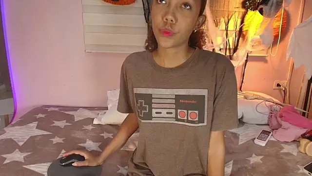 Snapshot of biancaa_18 chatting on October 30, 2025, 7:22 pm biancaa 18 online show from October 30, 2025, 7:22 pm