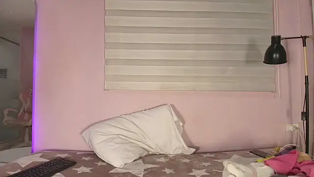 Snapshot of biancaa_18 chatting on September 15, 2025, 7:58 pm biancaa 18 online show from September 15, 2025, 7:58 pm