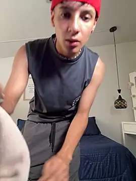 Snapshot of YEICK-17 chatting on October 25, 2025, 1:56 pm YEICK-17 online show from October 25, 2025, 1:56 pm