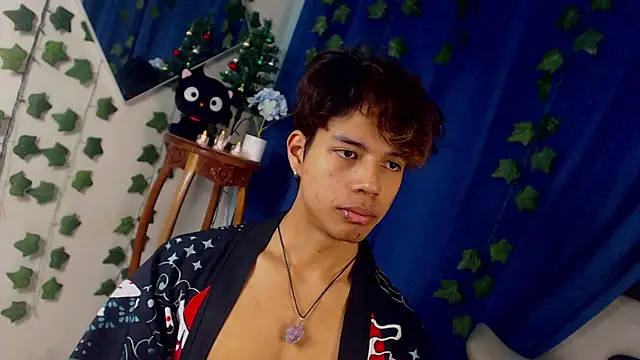 Kaoriimatsuii online show from November 27, 2025, 12:33 am