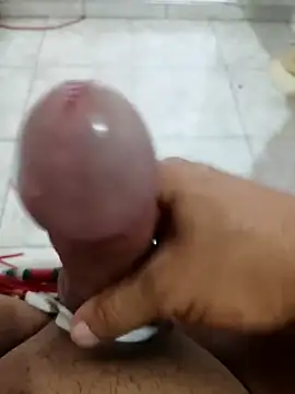 Snapshot of Exoticovergon chatting on September 9, 2025, 8:07 pm Exoticovergon online show from September 9, 2025, 8:07 pm