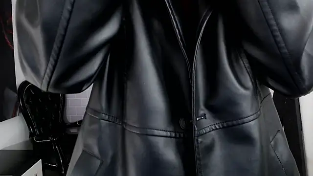 aleesha cameron02 online show from October 27, 2025, 12:06 pm