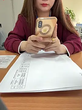 Snapshot of PhuongNhi21 chatting on November 3, 2025, 1:11 am PhuongNhi21 online show from November 3, 2025, 1:11 am