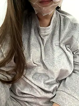 Snapshot of PhuongNhi21 chatting on November 28, 2025, 2:50 pm PhuongNhi21 online show from November 28, 2025, 2:50 pm