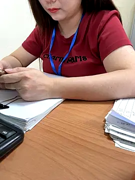 Snapshot of PhuongNhi21 chatting on November 17, 2025, 12:58 am PhuongNhi21 online show from November 17, 2025, 12:58 am