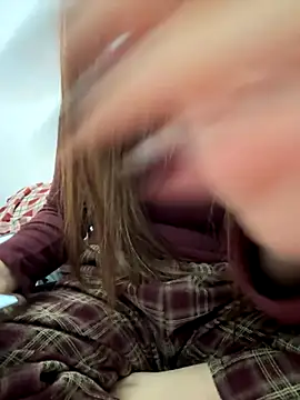 Snapshot of PhuongNhi21 chatting on December 2, 2025, 2:52 pm PhuongNhi21 online show from December 2, 2025, 2:52 pm