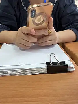 Snapshot of PhuongNhi21 chatting on November 5, 2025, 1:09 am PhuongNhi21 online show from November 5, 2025, 1:09 am