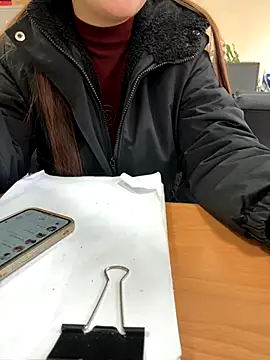 Snapshot of PhuongNhi21 chatting on November 28, 2025, 1:28 am PhuongNhi21 online show from November 28, 2025, 1:28 am