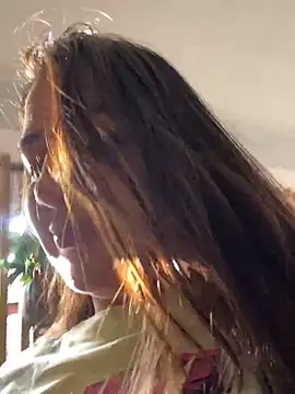 Snapshot of megvibes chatting on October 20, 2025, 8:53 pm megvibes online show from October 20, 2025, 8:53 pm