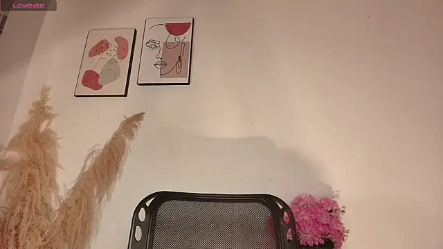 Dulceboobs1 online show from November 29, 2025, 1:33 pm