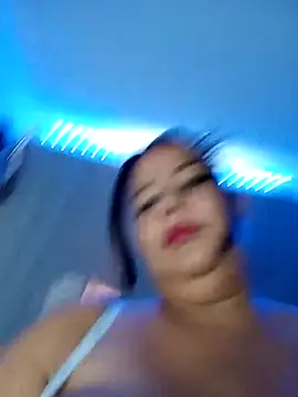 Snapshot of RosenRot07 chatting on September 12, 2025, 6:40 pm RosenRot07 online show from September 12, 2025, 6:40 pm