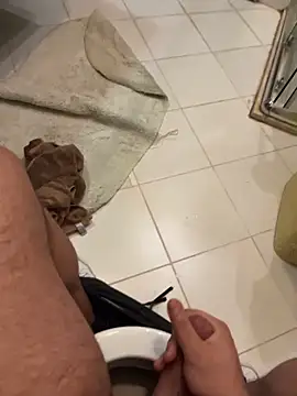 Snapshot of Mbidee chatting on February 24, 2026, 6:53 pm Mbidee online show from February 24, 2026, 6:53 pm