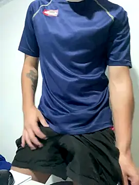 Tavinho067 online show from December 14, 2025, 11:32 pm