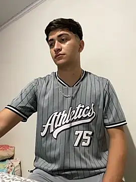 Tavinho067 online show from November 9, 2025, 10:36 pm